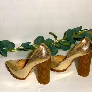 Liliana Gold Shimmer Heels